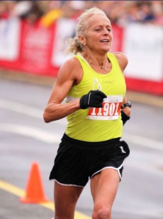 Jacqueline Gareau competing in 2010.