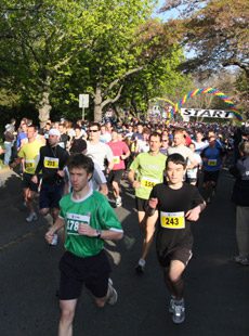 The start of the 2009 Victoria Times-Colonist 10K.