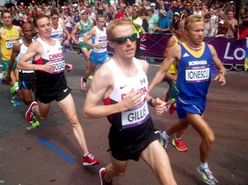 Eric Gillis runs the London Olympic Marathon.
