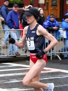 Deena Kastor at the 2007 Boston Marathon. Photo: Wikimedia/Ambibro