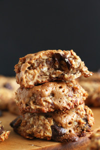 7-Ingredient-Peanut-Butter-Chocolate-Chip-Cookies-vegan-glutenfree-SO-delicious-and-healthy