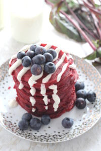 Healthy-Red-Velvet-Beetroot-Pancakes_006