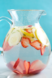 Spring-Strawberry-Spa-Water-GI-365-4