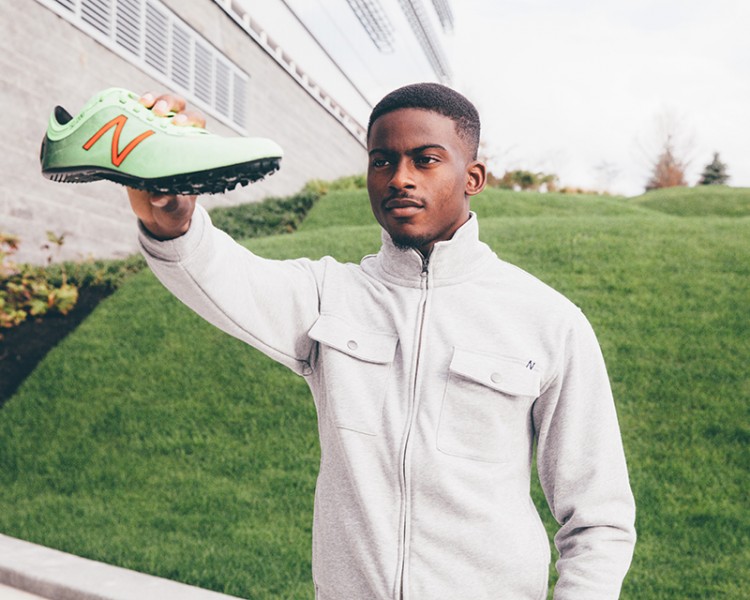 Trayvon Bromell checking out his new shoes. Photo: PhotoRun.net