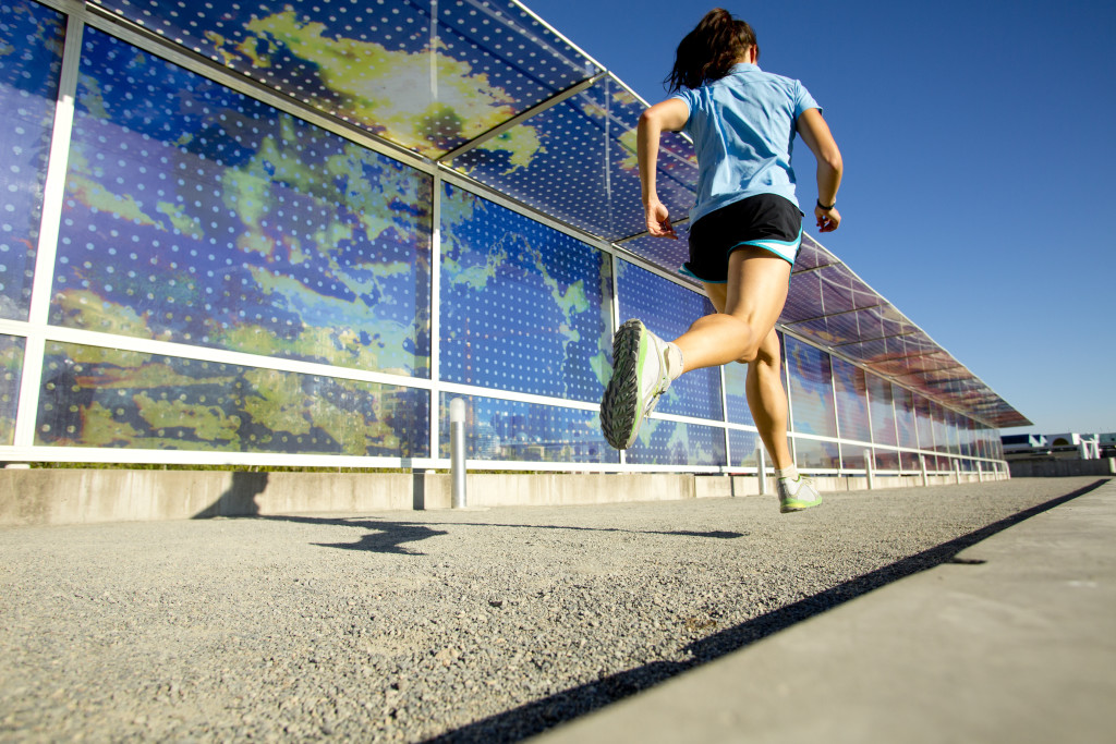 Hannah Shultz running in Seattle, Washington. Running training miles easy running junk miles