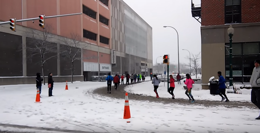 Runners blizzard Syracuse