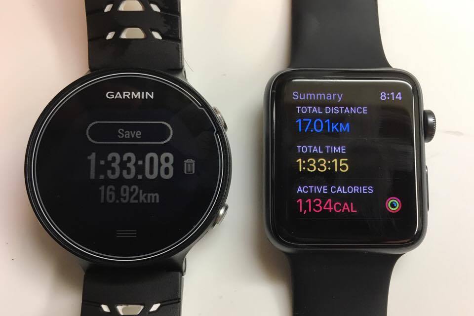 A side-by-side comparison of a run with both Apple Watch Series 2 and a Garmin 630. 