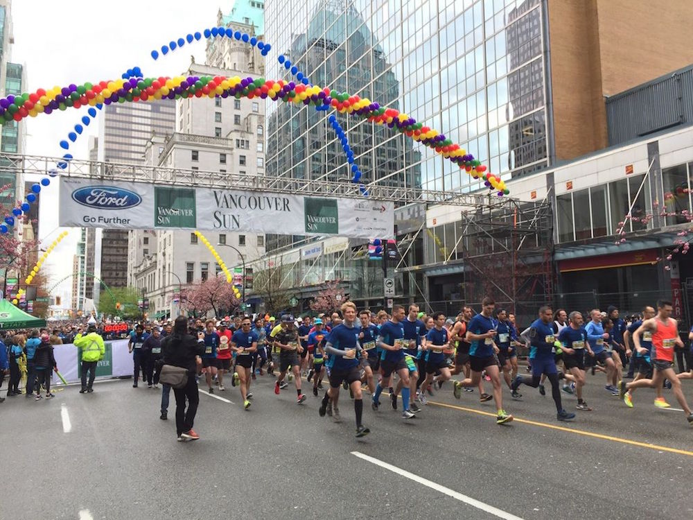 Close to 40,000 runners take on the Vancouver Sun Run Canadian