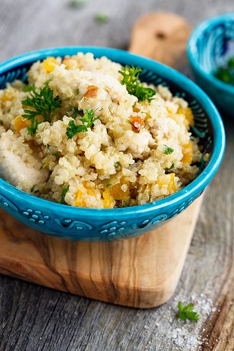 Quinoa pilaf with almond and dried apricots