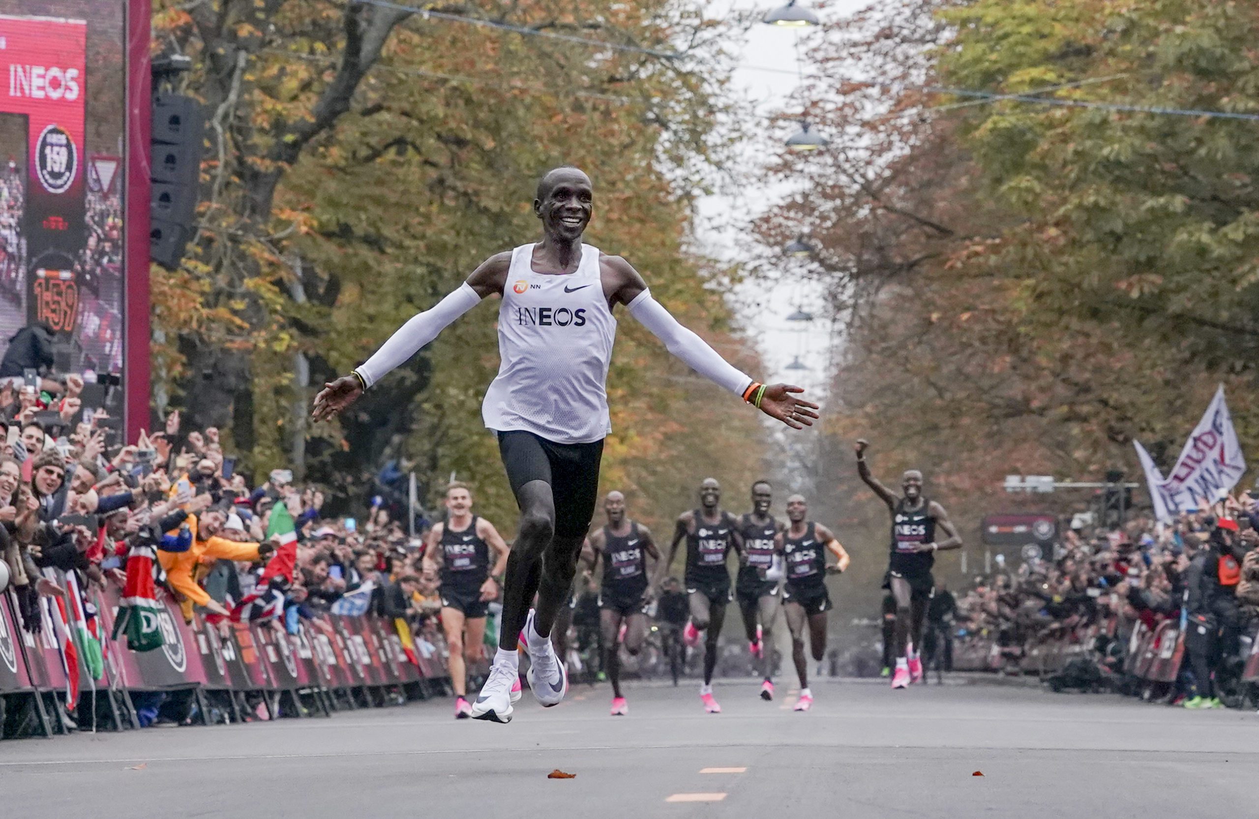 Eliud Kipchoge's quick and simple (but tough) core workout Canadian