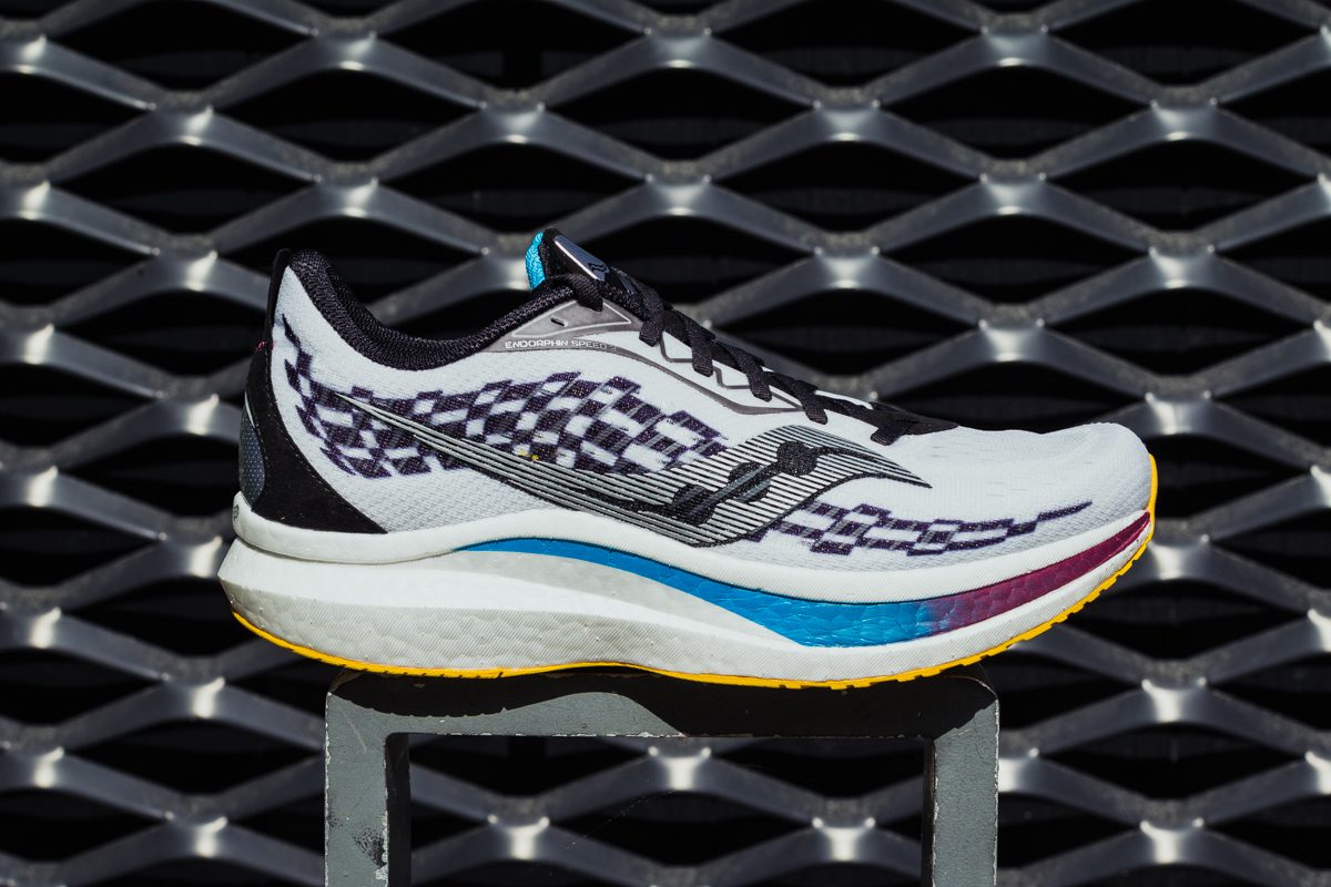 areal Grundig Apparatet SHOE REVIEW: Saucony Endorphin Speed 2 - Canadian Running Magazine