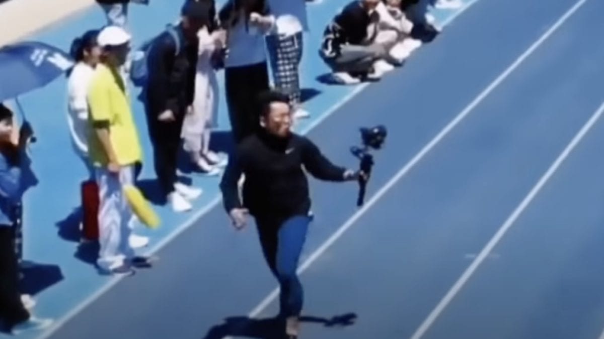Cameraman Beats Sprinters To The Line In 100m Race Canadian Running Magazine