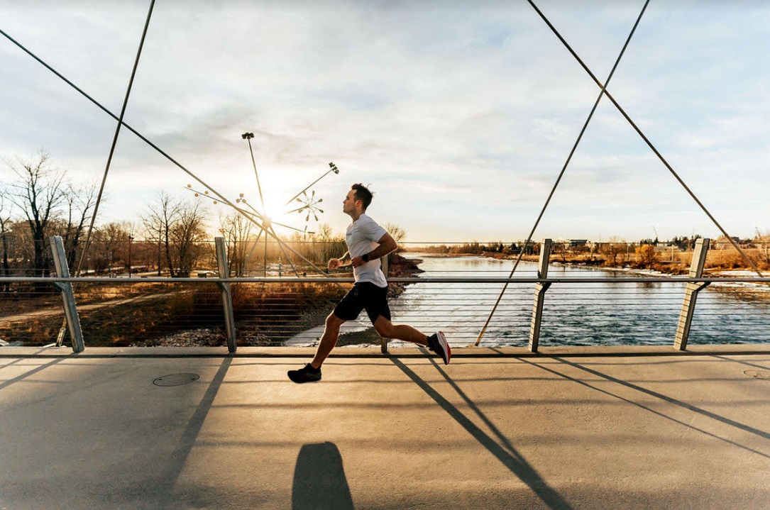 Meet Skylar Roth-MacDonald, the man who ran across Canada to raise awareness for mental health - Canadian Running Magazine