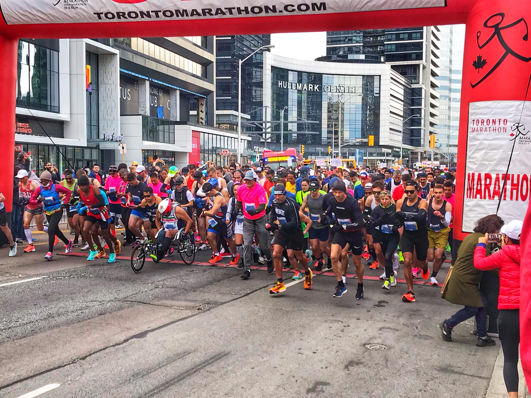 Toronto and Mississauga marathons return as thousands of runners take