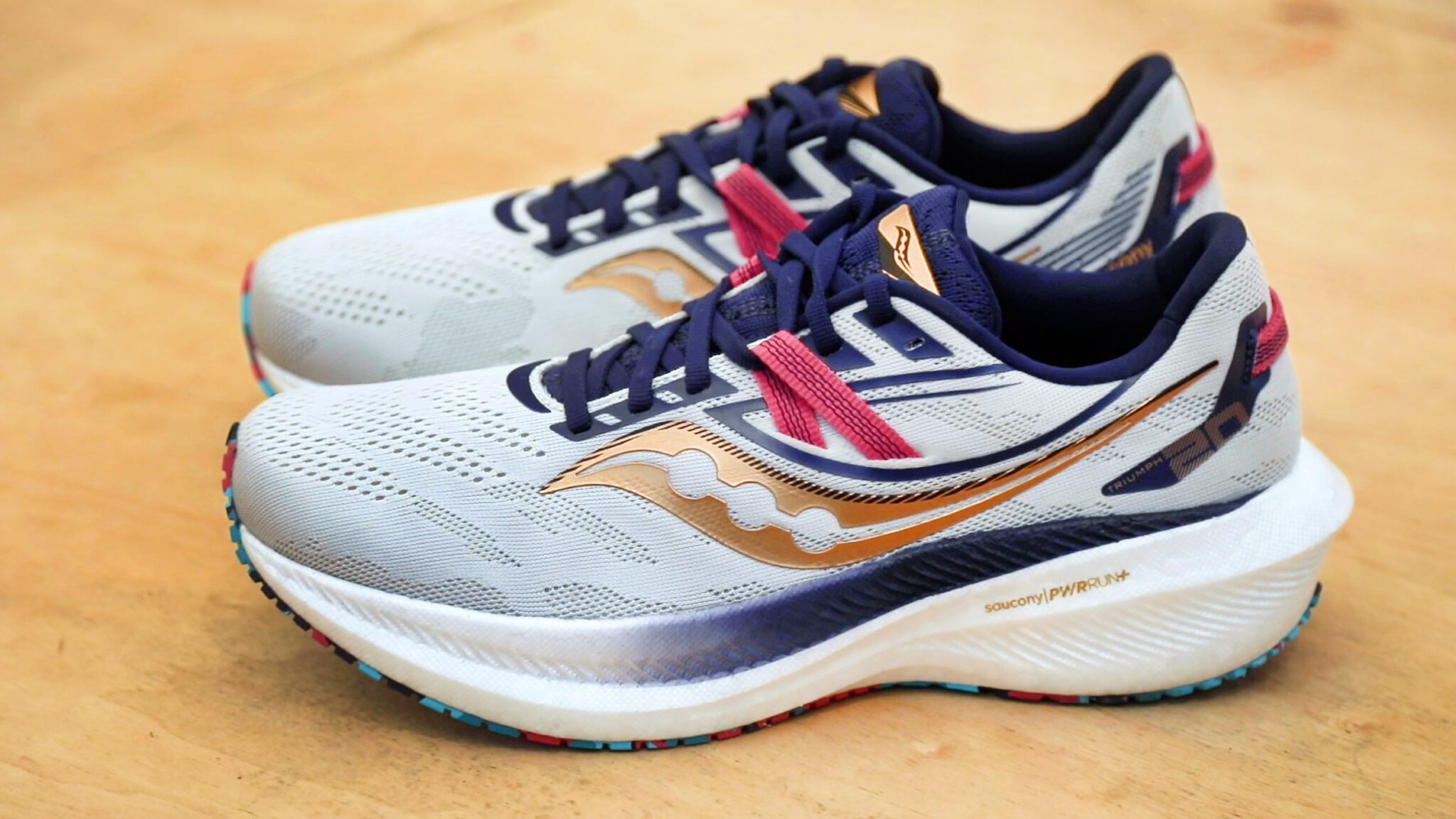 SHOE REVIEW: Saucony Triumph 20 - Canadian Running Magazine