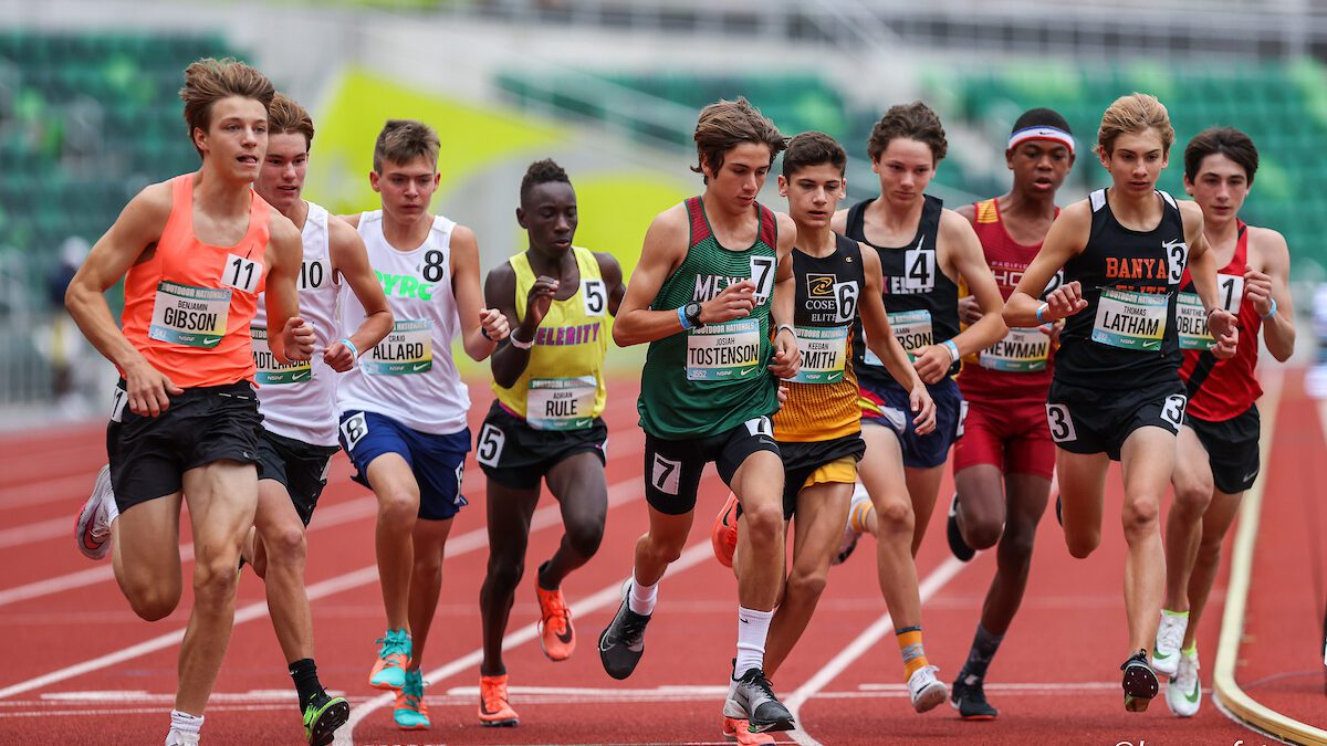 WATCH Ohio runner bulldozes opponent at Nike Outdoor Nationals