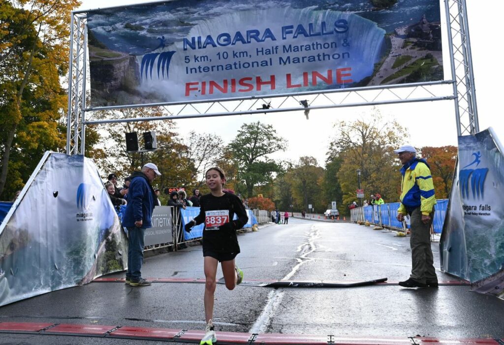 Sawyer Nicholson Niagara Falls finish line
