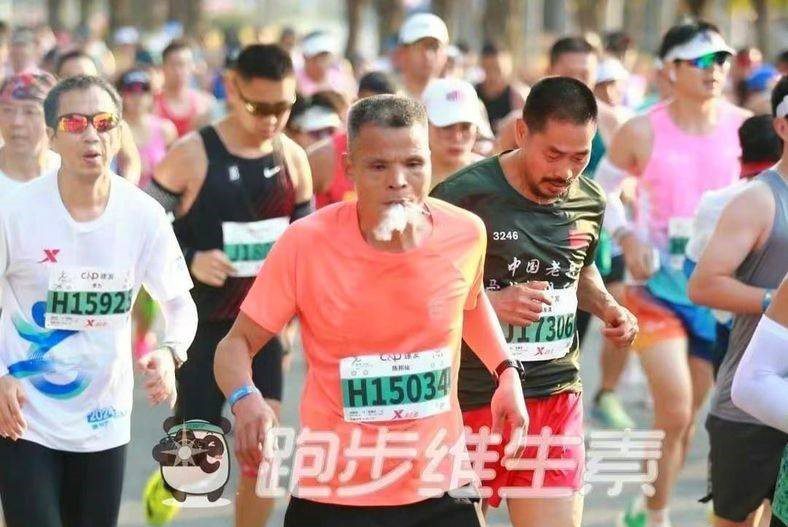 Uncle Chen smoking marathon