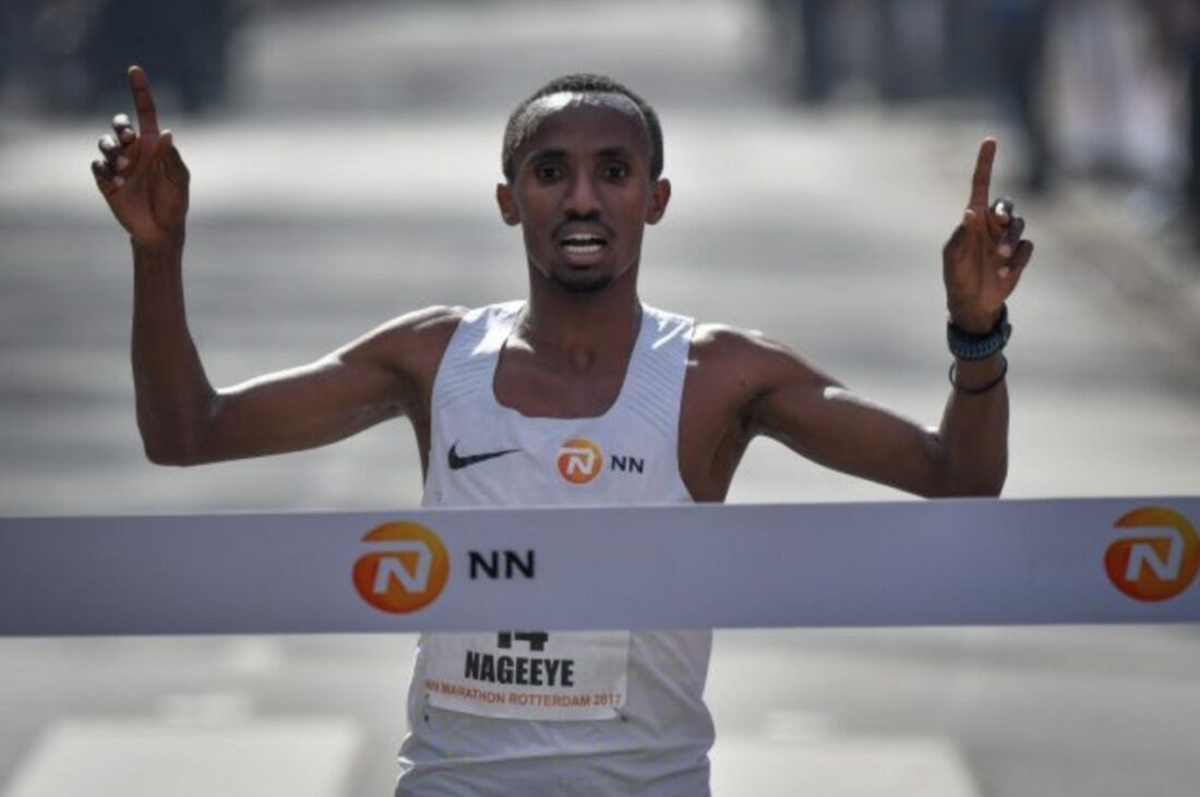 Abdi Nagy herovert de Rotterdam Marathon-titel en vestigt een nieuw Nederlands nationaal record